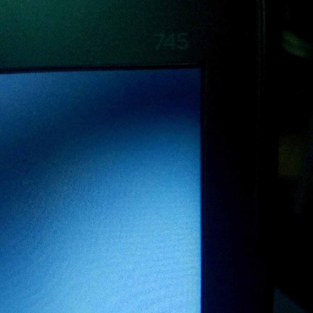 Selling a Computer with Core i5, 700GB HDD, and 8GB RAM